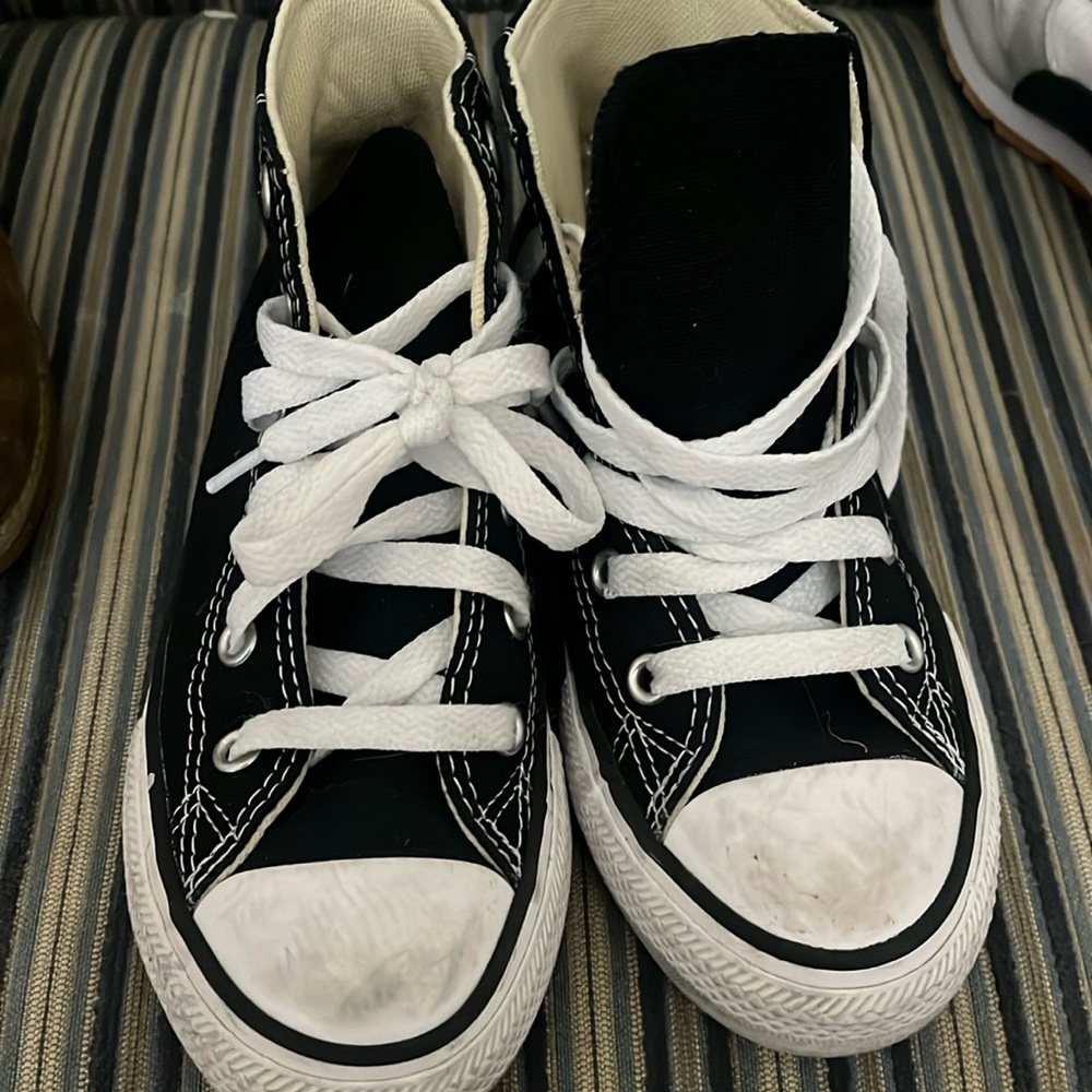 Converse sneaker